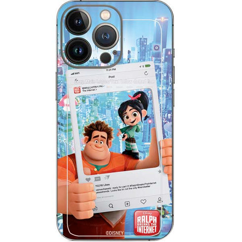 Disney Wreck-it Ralph and Vanellope Instagram Pose iPhone 14 Pro Skin